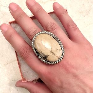 GORGEOUS BIG MEXICAN SILVER STONE STATEMENT RING